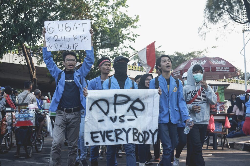 Penolakan RUU KUHP Mahasiswa Demo di Gedung DPR